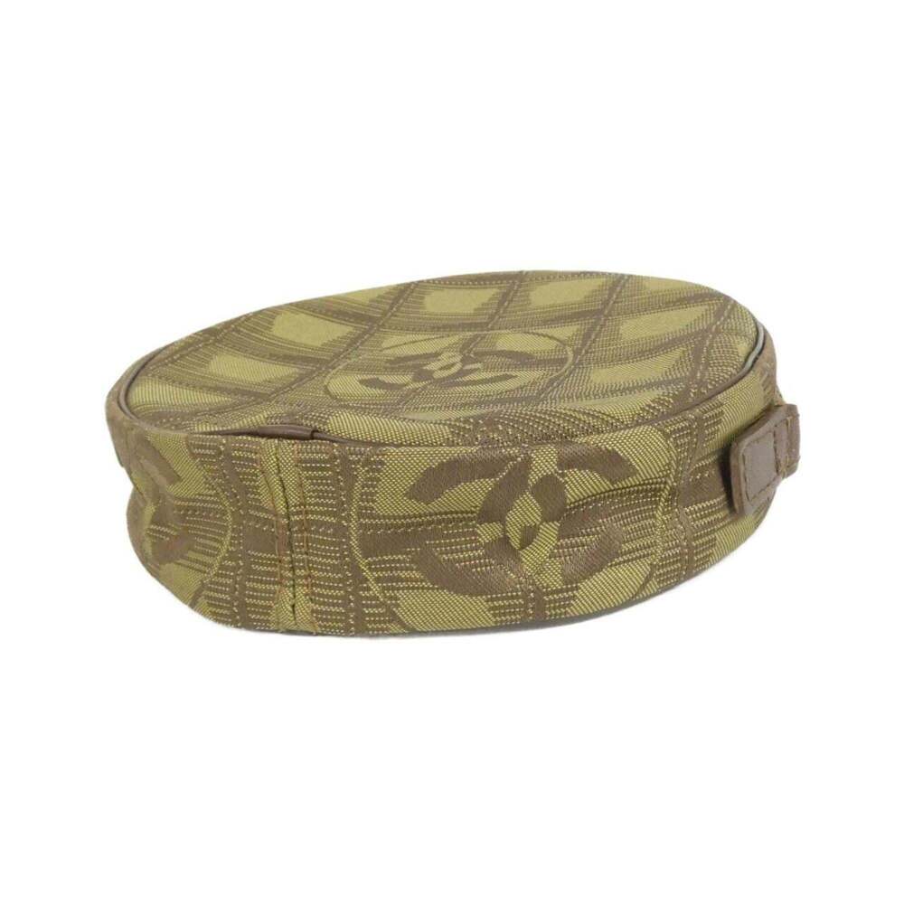 CHANEL Green Pouch - Picture 2 of 5